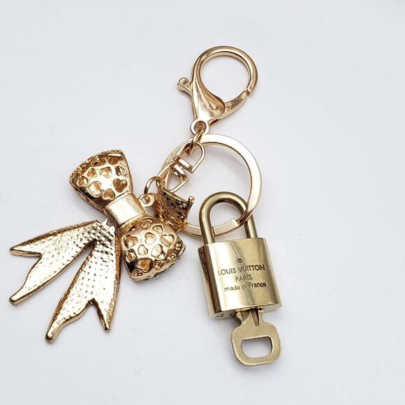 Authentic Louis Vuitton Lock & Key with unbranded Bagcharm, Keycharm, Keychain - Picture 7 of 8
